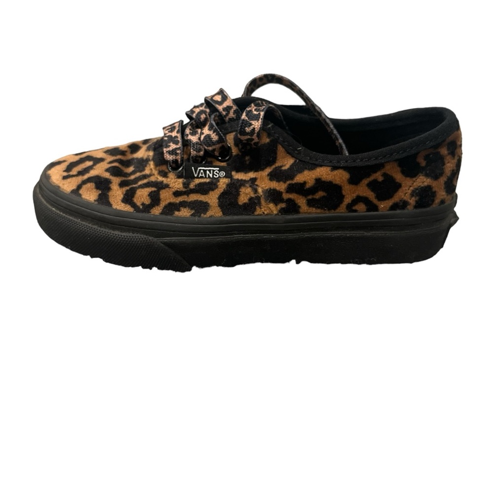 Vans lace up , leopard fur shoes